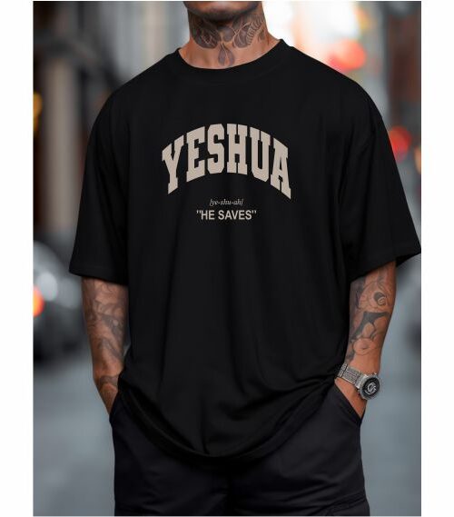 camiseta oversiezed preta YESHUA